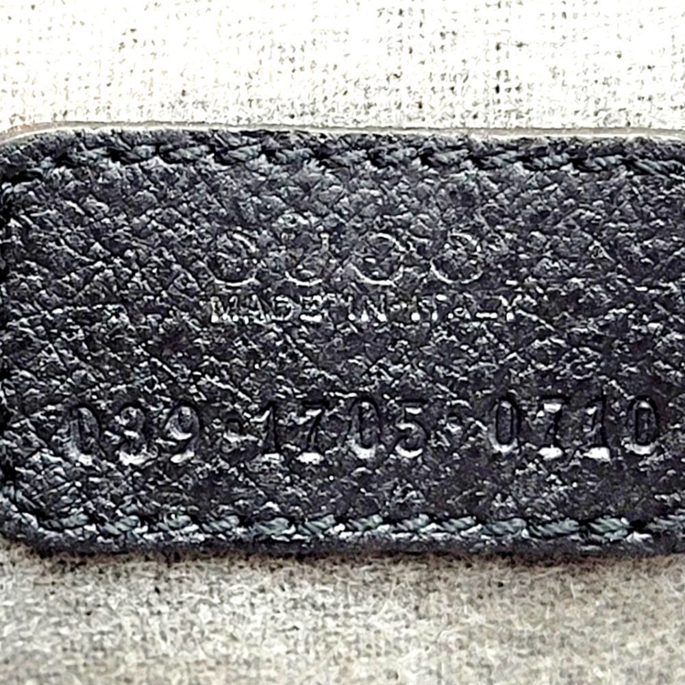 Authentic Gucci Cosmetic Case - Picture 10 of 10